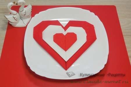 Как украсить стол на день влюбленных/ салфетки в форме сердца