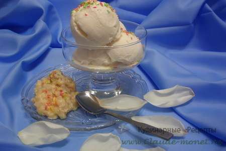 Рисовое мороженое с кокосово- фруктовым гарниром