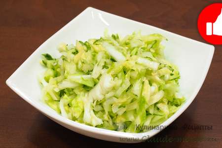 Салат из огурцов и капусты
