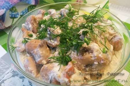 Свинина с грибами в сметанном соусе